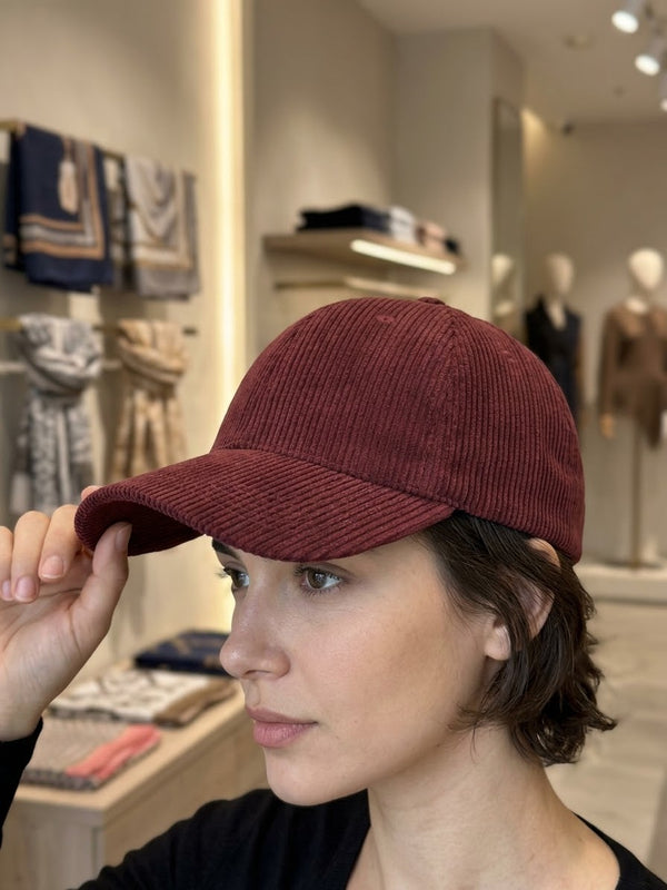 Basic cord cap